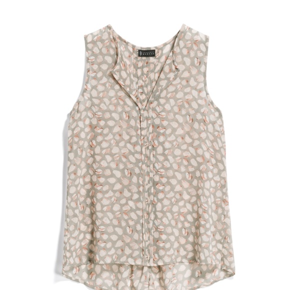 StitchFix Piece!! BOBEAUKeaton Split Neck Blouse - Picture 2 of 4